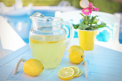 Limonade mit Bio-Zitronen