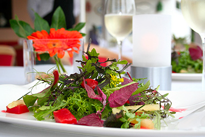 Foto Serviervorschlag: Wildkräutersalat